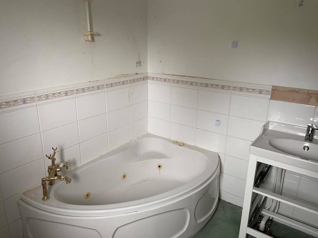 en-suite bathroom refurbishment Menston, Leeds