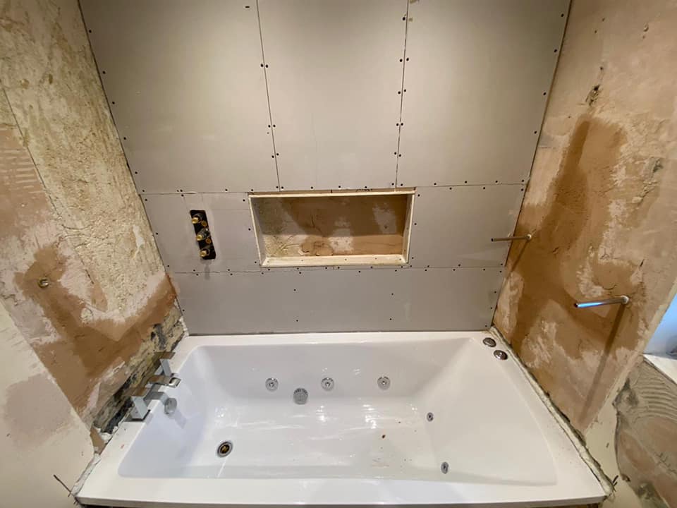 jacuzzi bath modernised bathroom